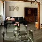 Apartment Przy Ratuszu *