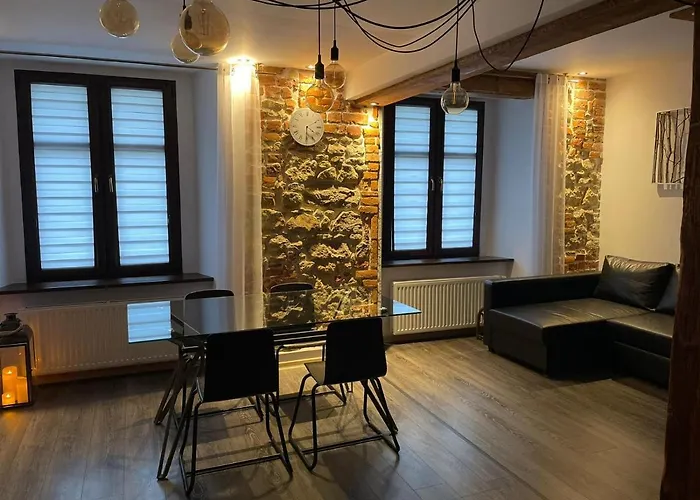 Przy Ratuszu Клодзко