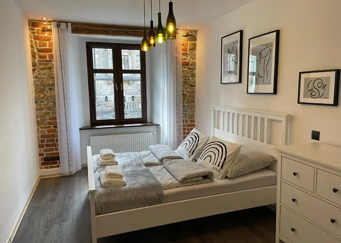 Przy Ratuszu Клодзко